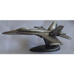 F 18 HORNET na statywie podstawie (id: 158)