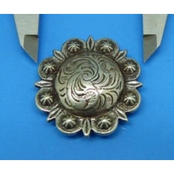 Concho 32mm, ozdoba z motywem roślinnym na śrubkę (id: 755)