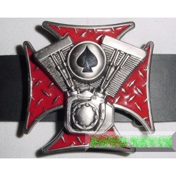 Krzyż czerwony pik silnik klamra do paska (id. 2893)