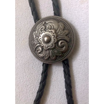 Concho 38mm wzór roślinny stare srebro krawat bolo western (id: 1107)