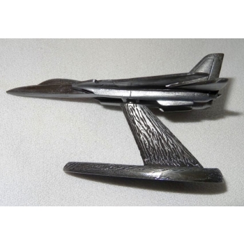 SU - 22 na statywie podstawie (id: 140)