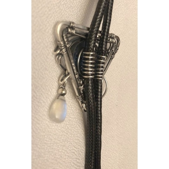 Labradoryt w mosiądzu krawat bolo rękodzieło plecionka skóra naturalna hand made (id: 1512)
